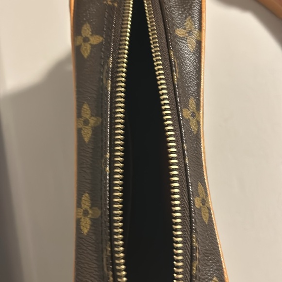 Louis Vuitton Pochette Cite Shoulder Bag Monogram Brown - Picture 7 of 13